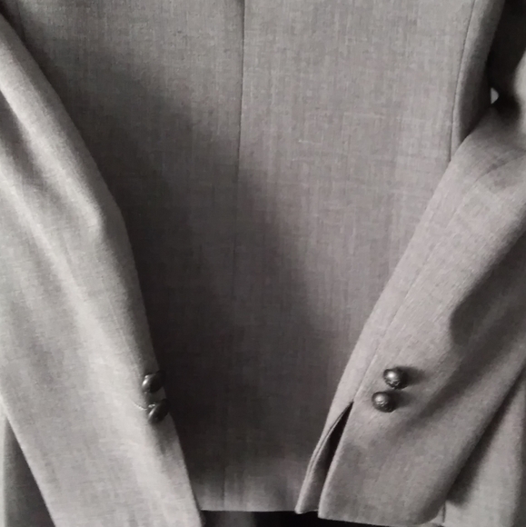 JACOB Tailored Blazer - Picture 8 of 14